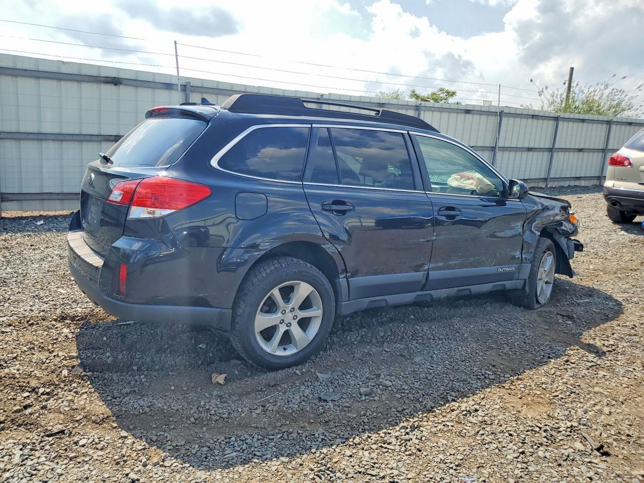 2014 Subaru Outback 2.5I Premium - Фото 3