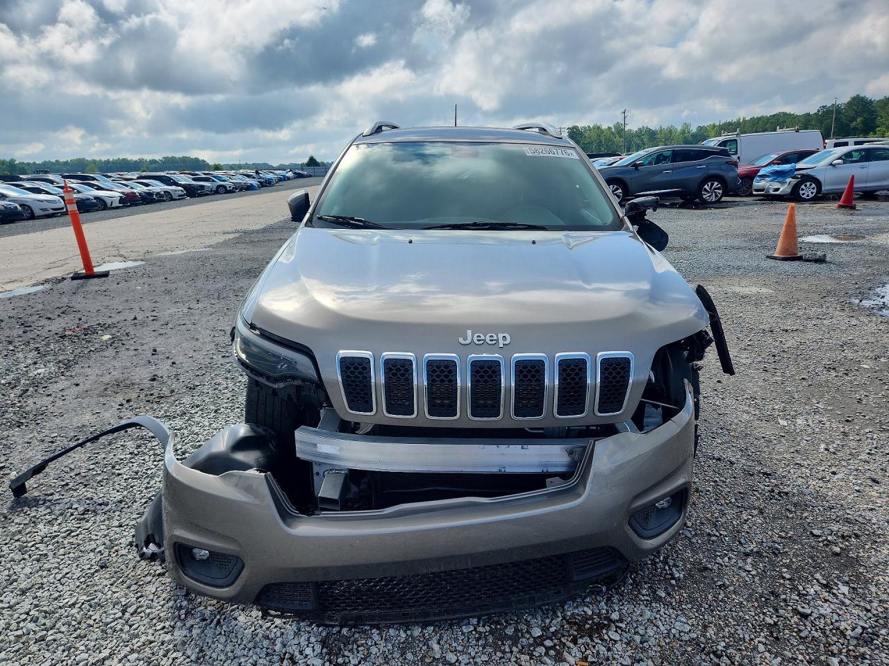 2019 Jeep Cherokee Latitude - Фото 5