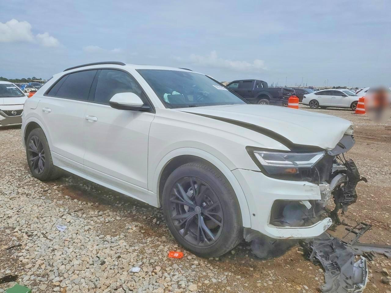 2021 Audi Q8 Premium - Image 4