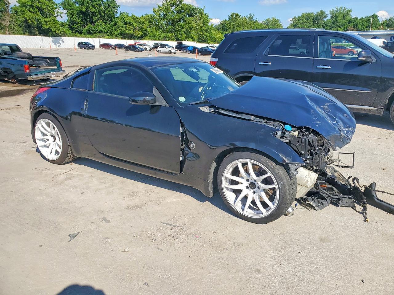 2008 Nissan 350Z Coupe - Image 4