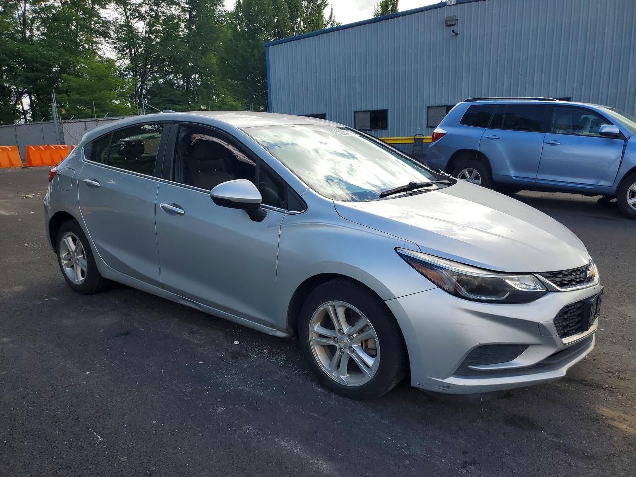 2018 Chevrolet Cruze Lt - Image 4