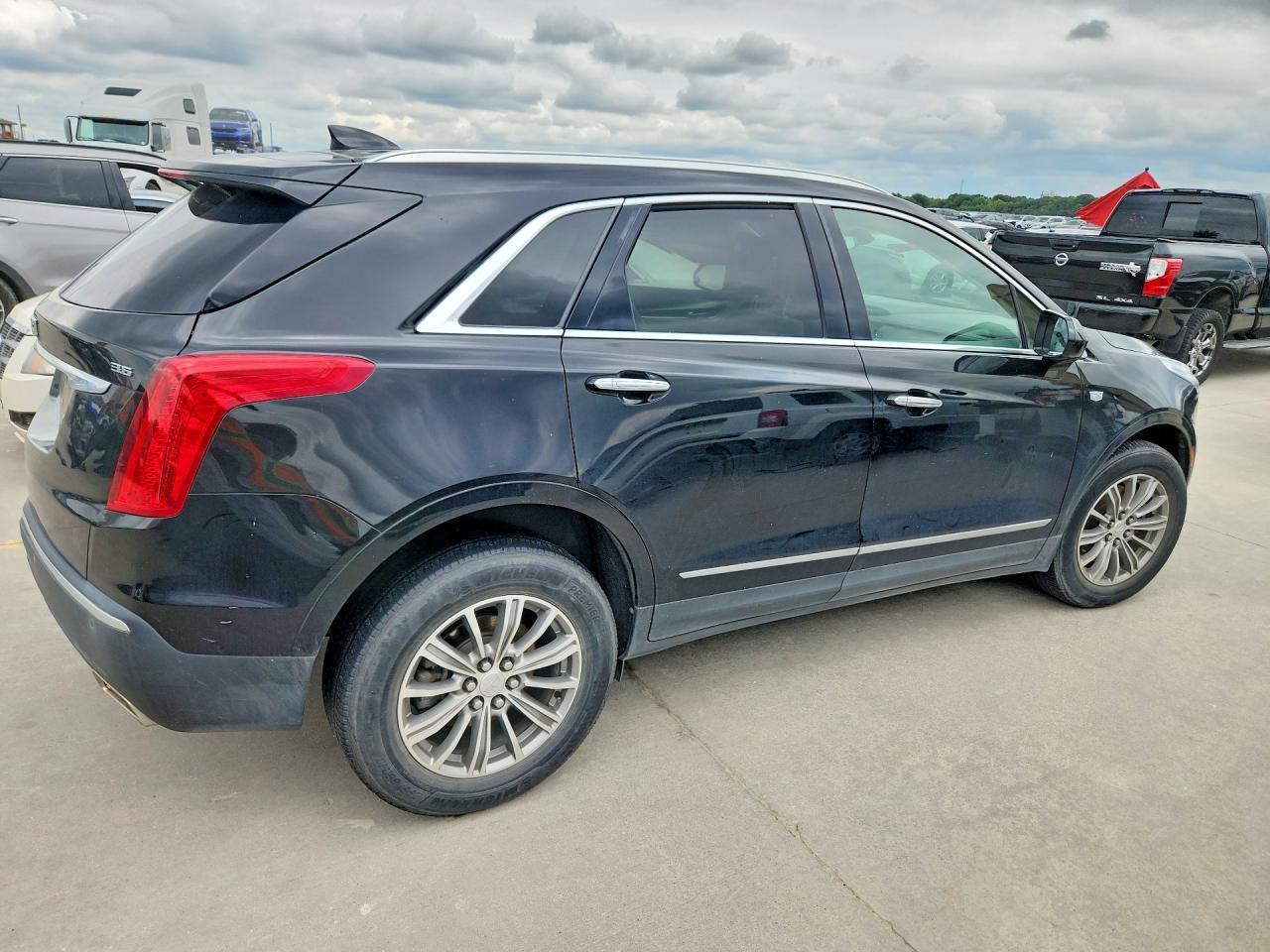 2017 Cadillac Xt5 Luxury - Фото 3