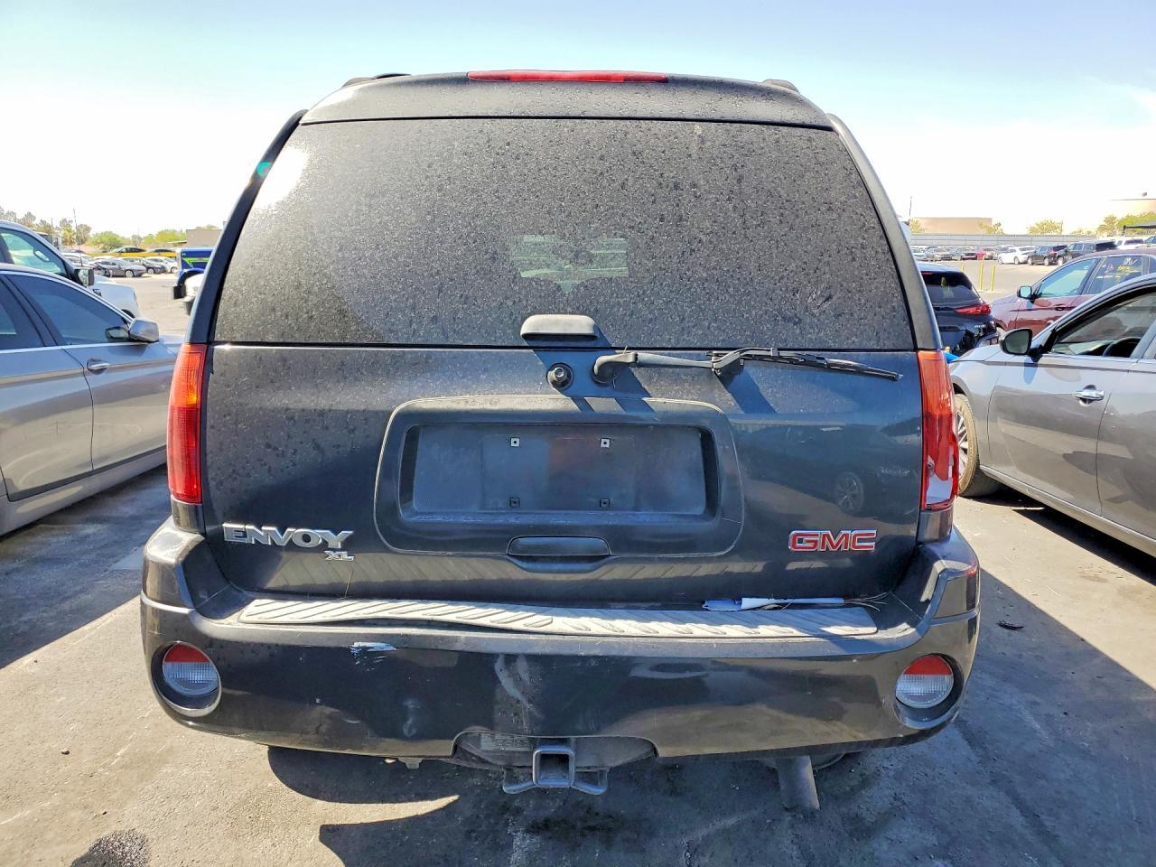 2005 GMC Envoy Xl - Image 6