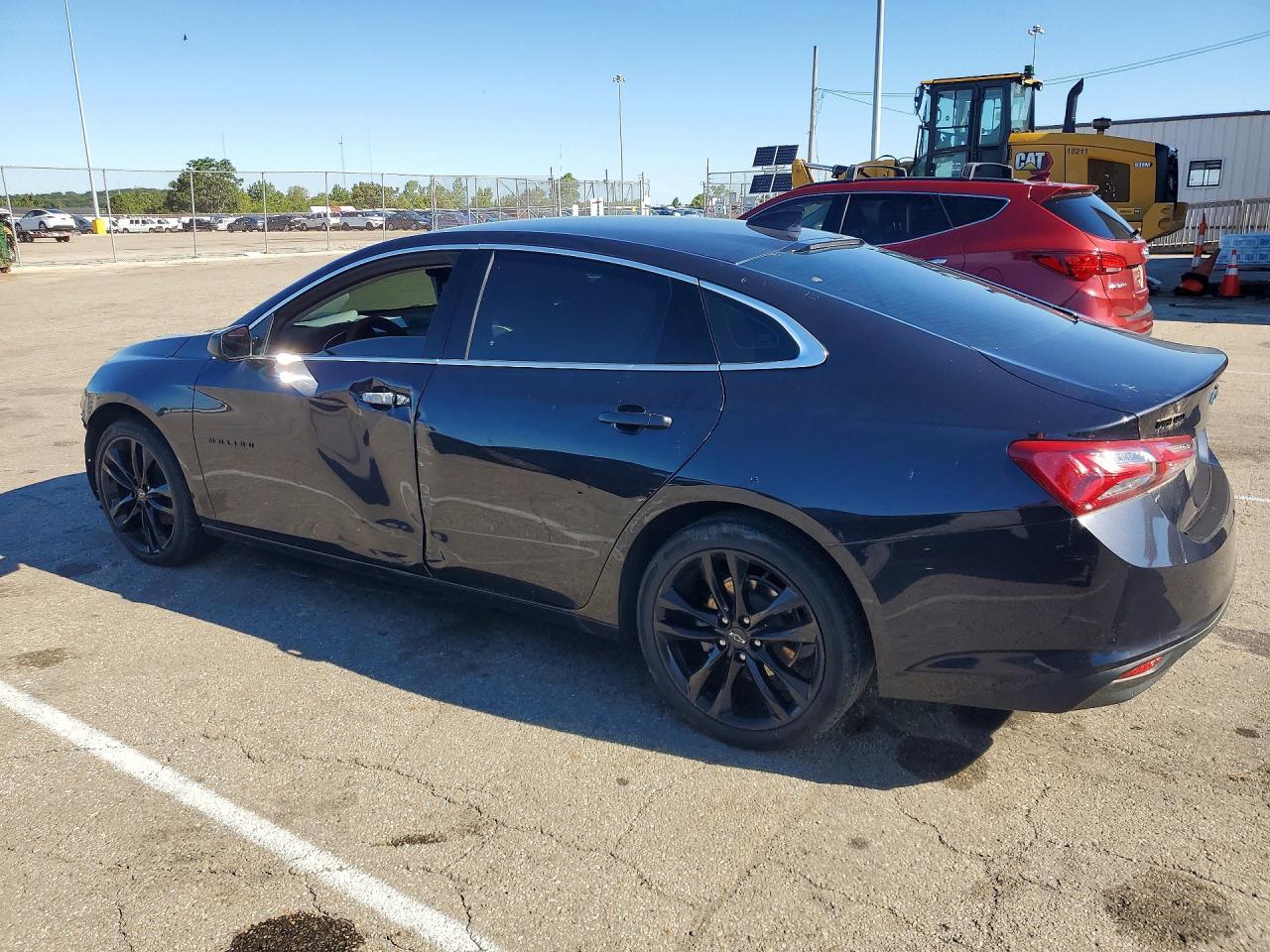 2022 Chevrolet Malibu Lt - Фото 2