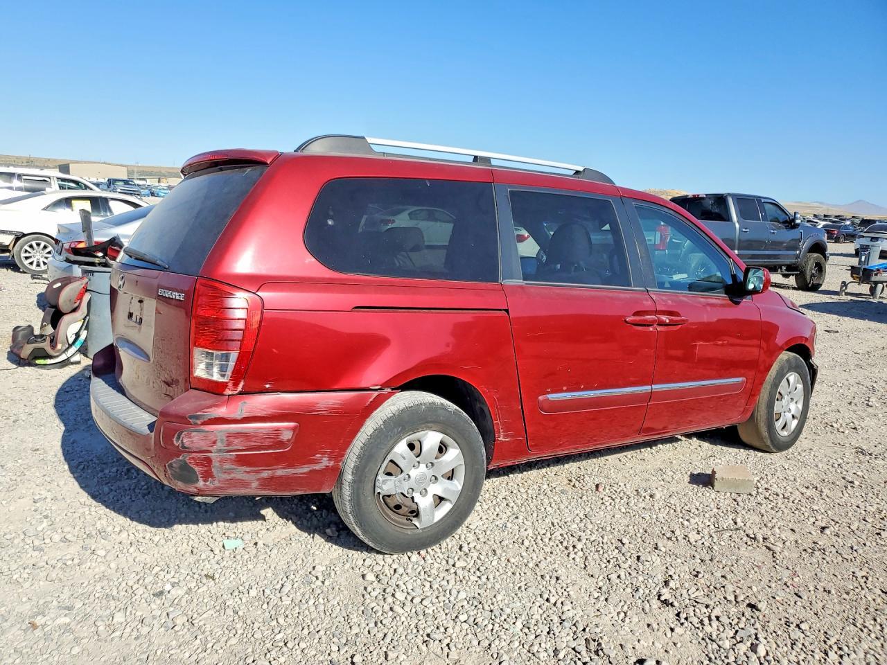 2007 Hyundai Entourage Gls - Image 3