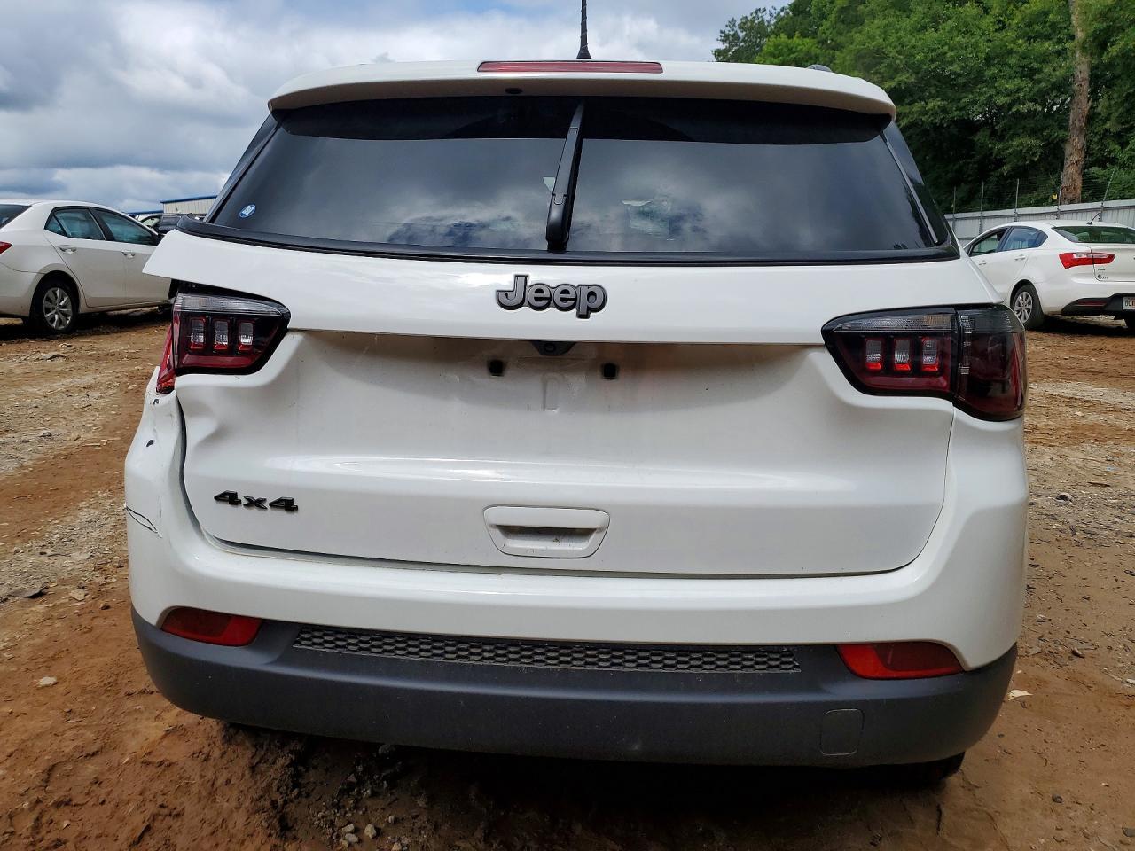 2026 Jeep Compass Latitude - Фото 6