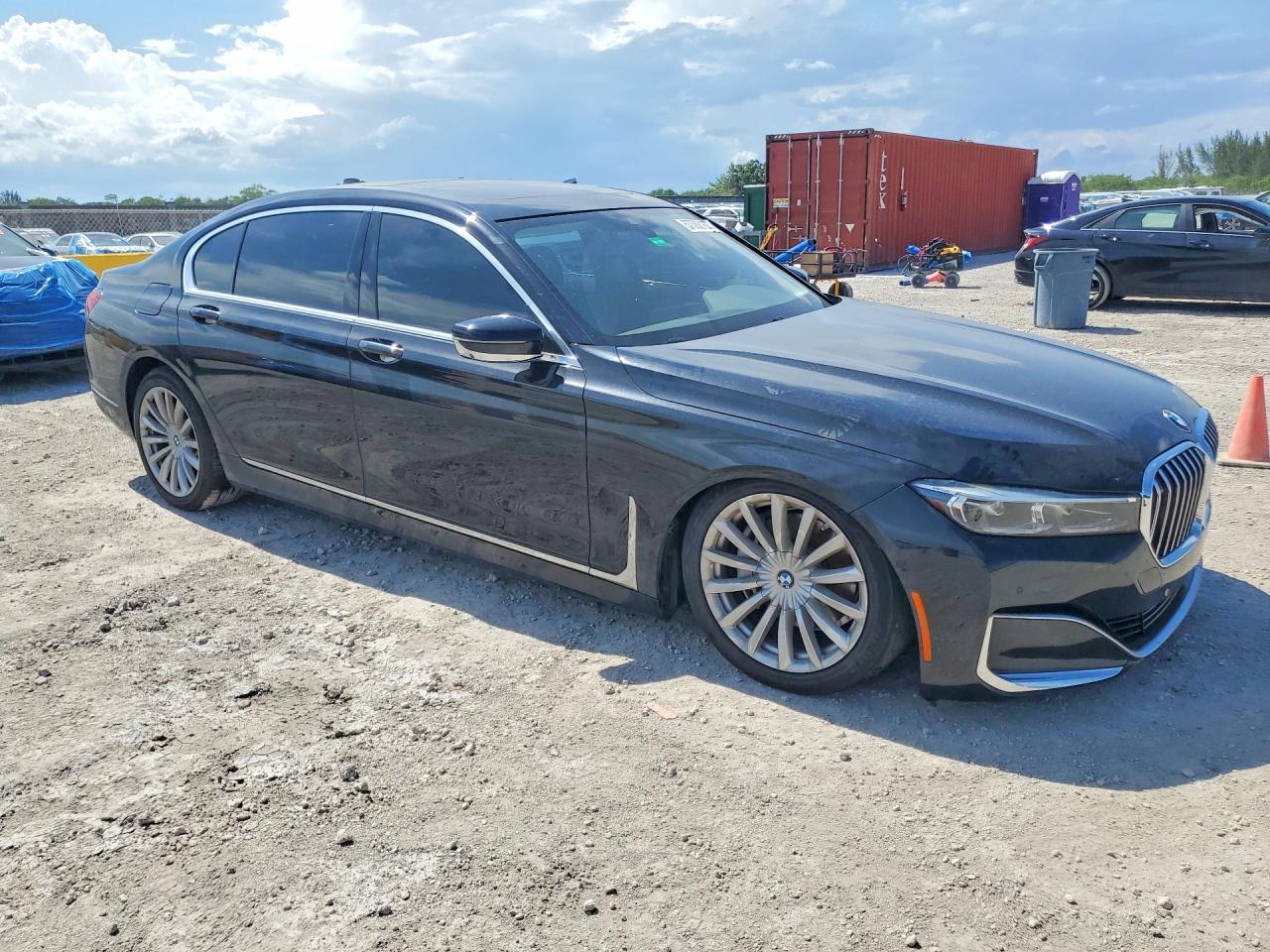2020 BMW 740 I - Фото 4