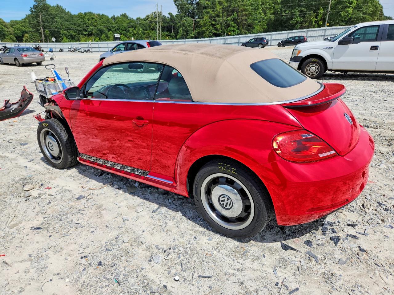 2014 Volkswagen Beetle - Фото 2