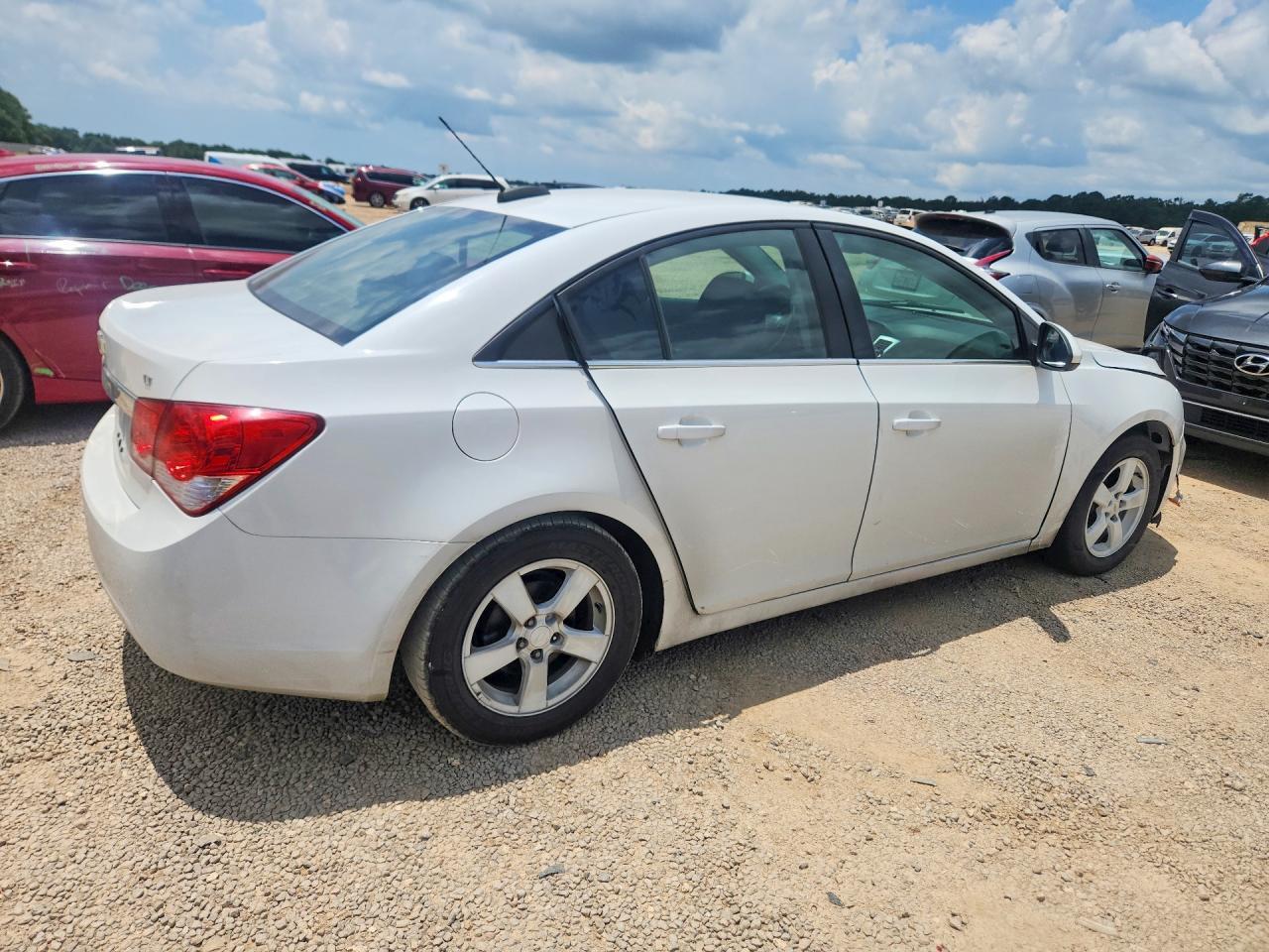 2016 Chevrolet Cruze Limited Lt - Image 3