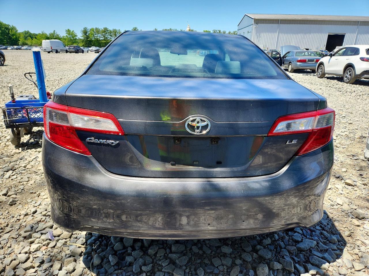 2013 Toyota Camry Le - Image 6