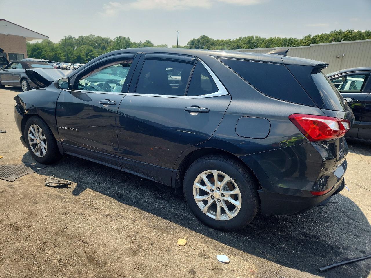2019 Chevrolet Equinox Lt - Image 2
