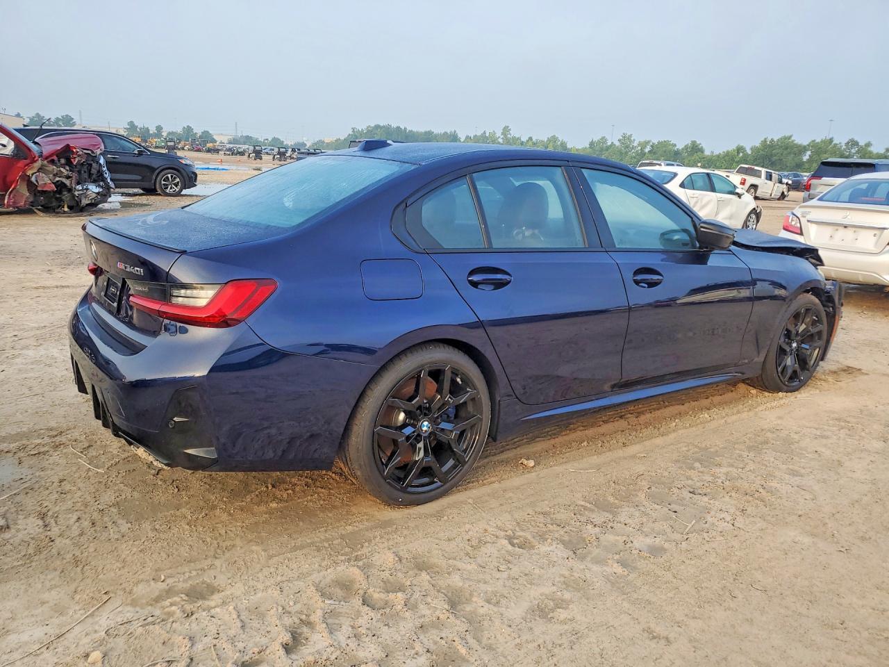 2026 BMW M340Xi - Фото 3
