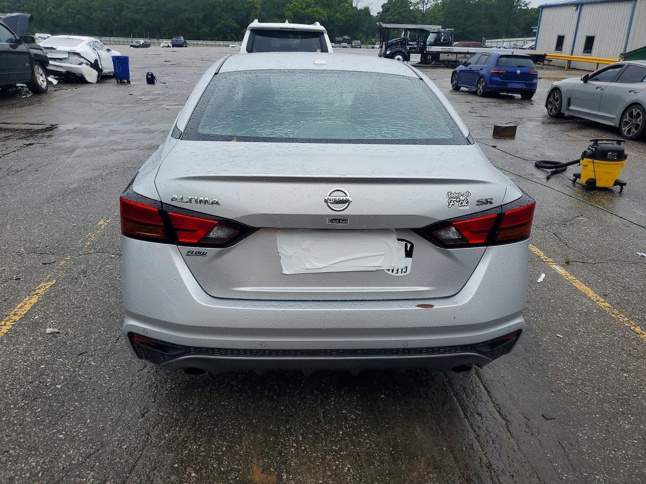 2020 Nissan Altima Sr - Фото 6