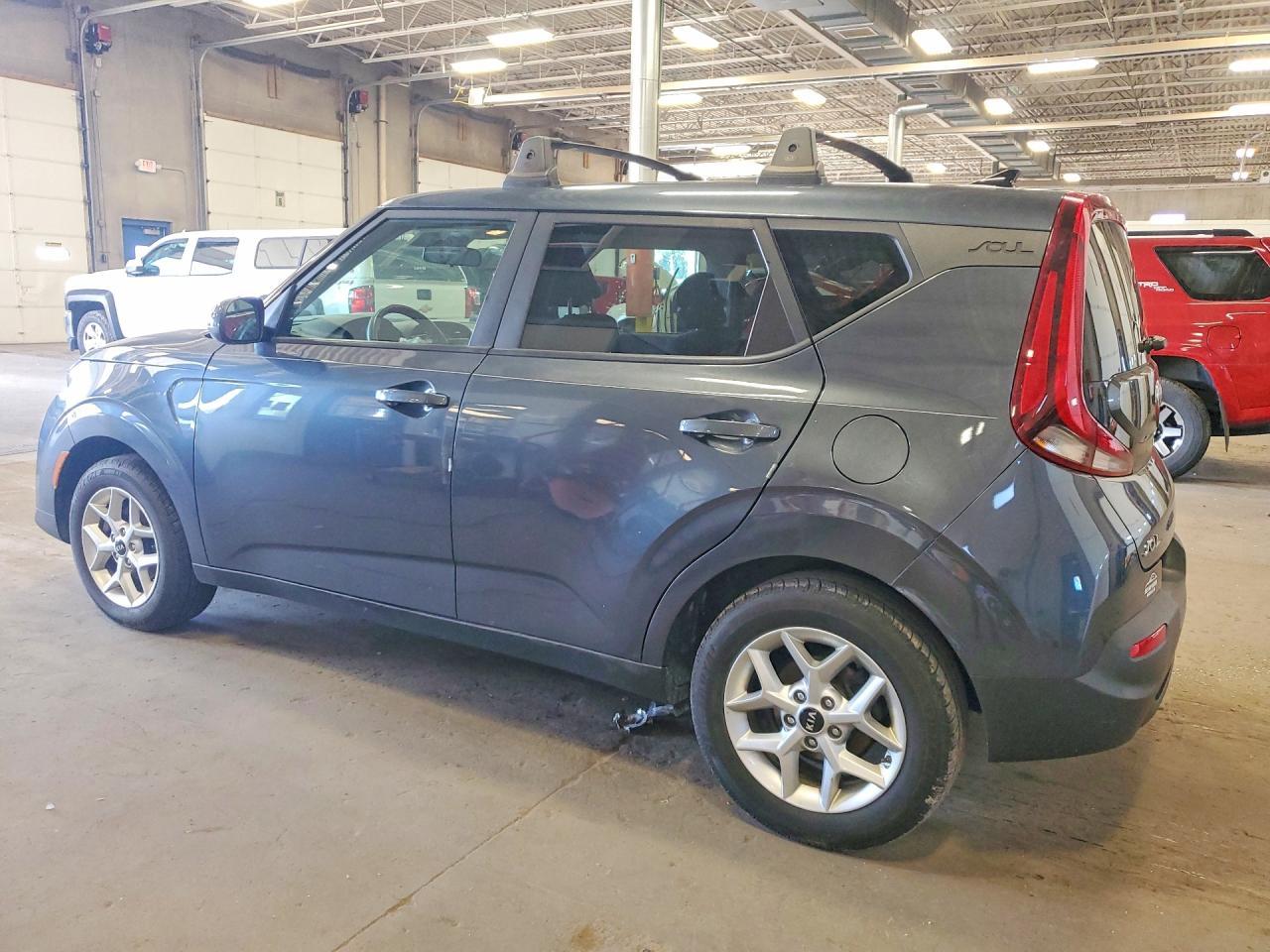 2020 Kia Soul S - Фото 2