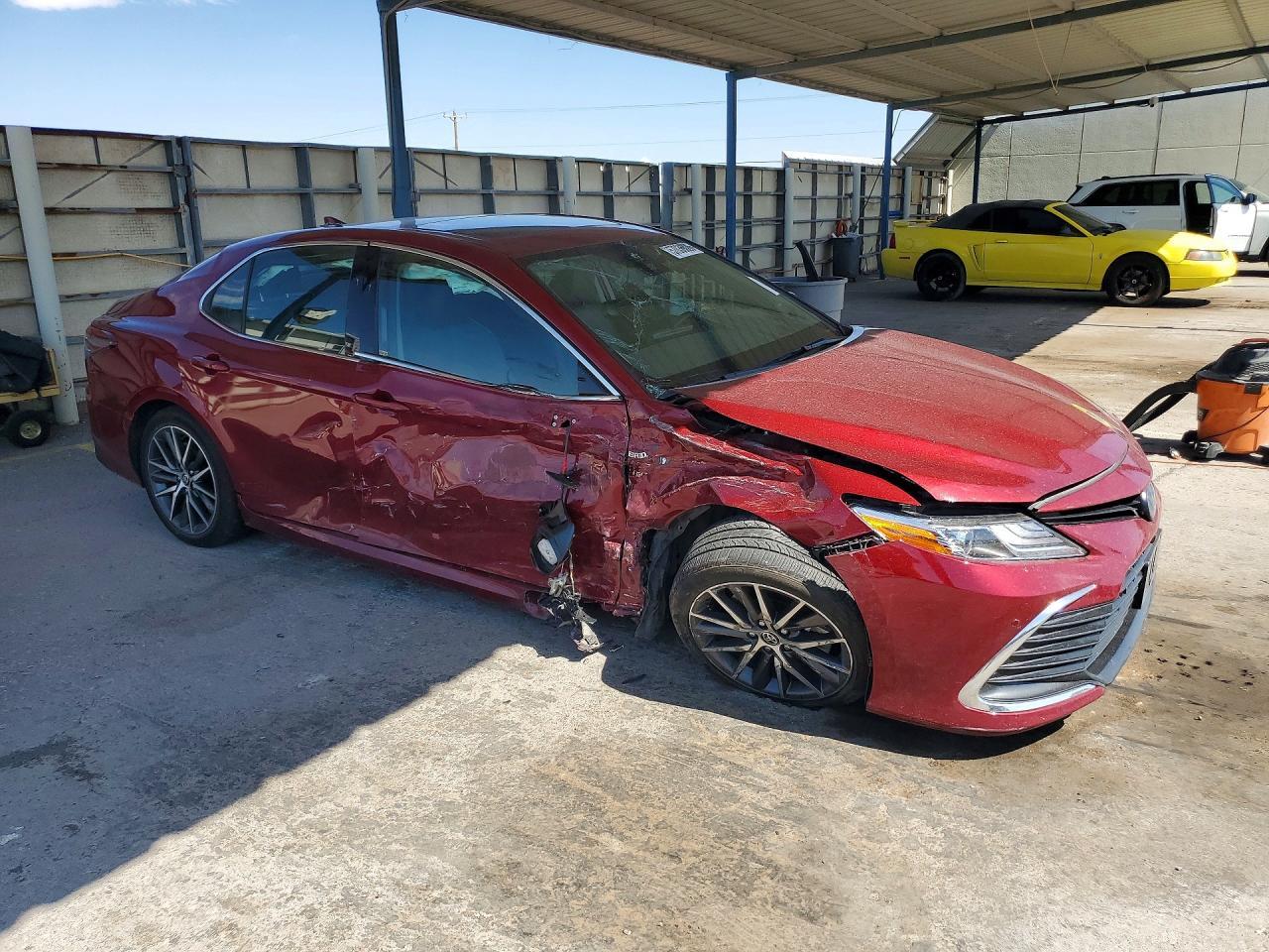 2021 Toyota Camry Xle - Image 4
