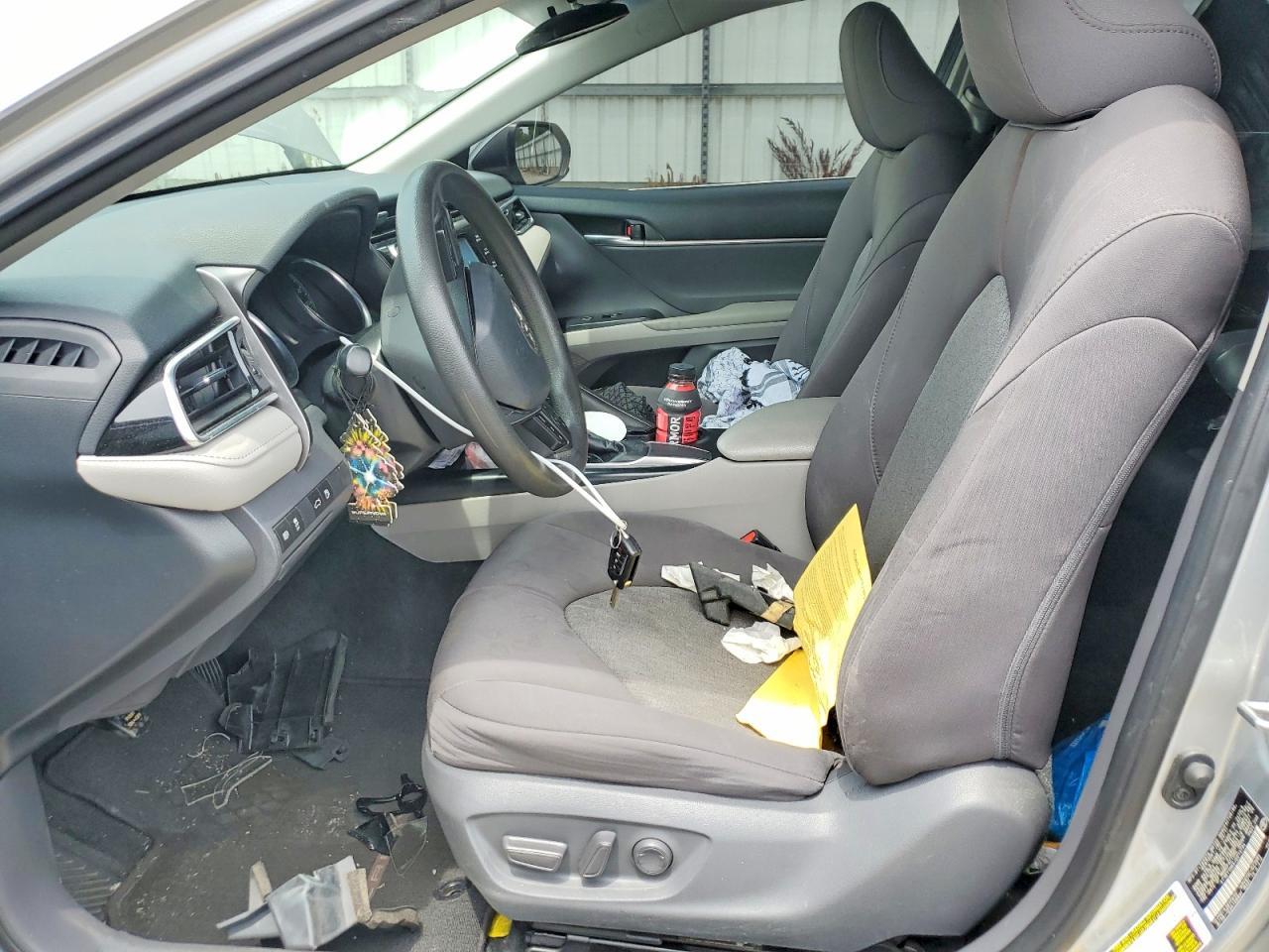 2018 Toyota Camry Le - Image 7