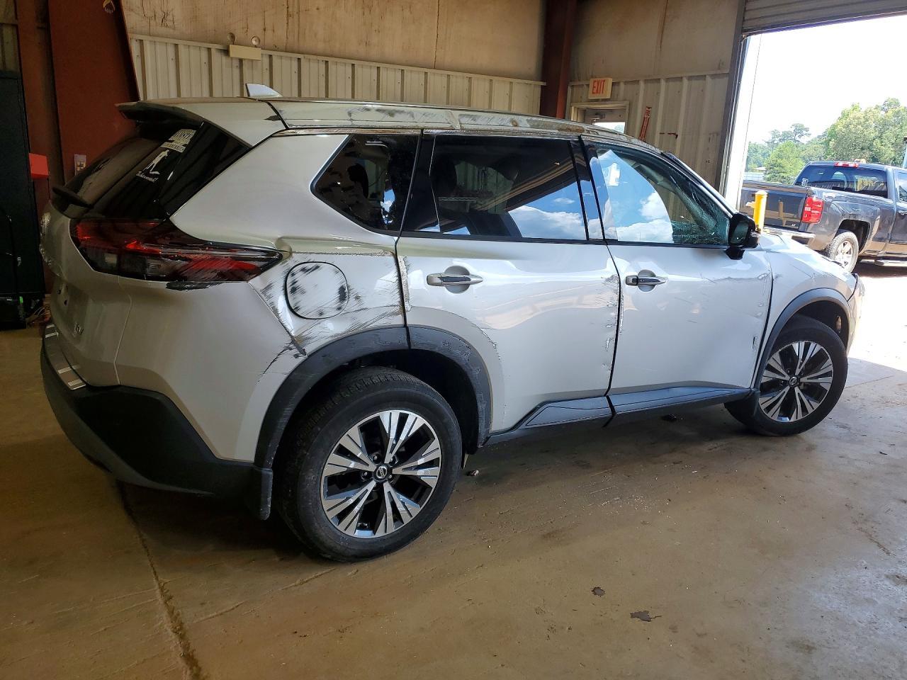 2021 Nissan Rogue Sv - Image 3