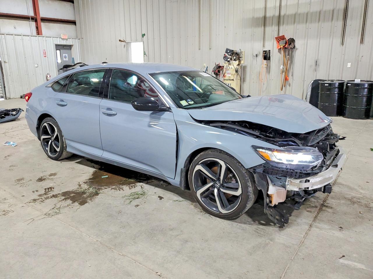 2022 Honda Accord Sport - Image 4