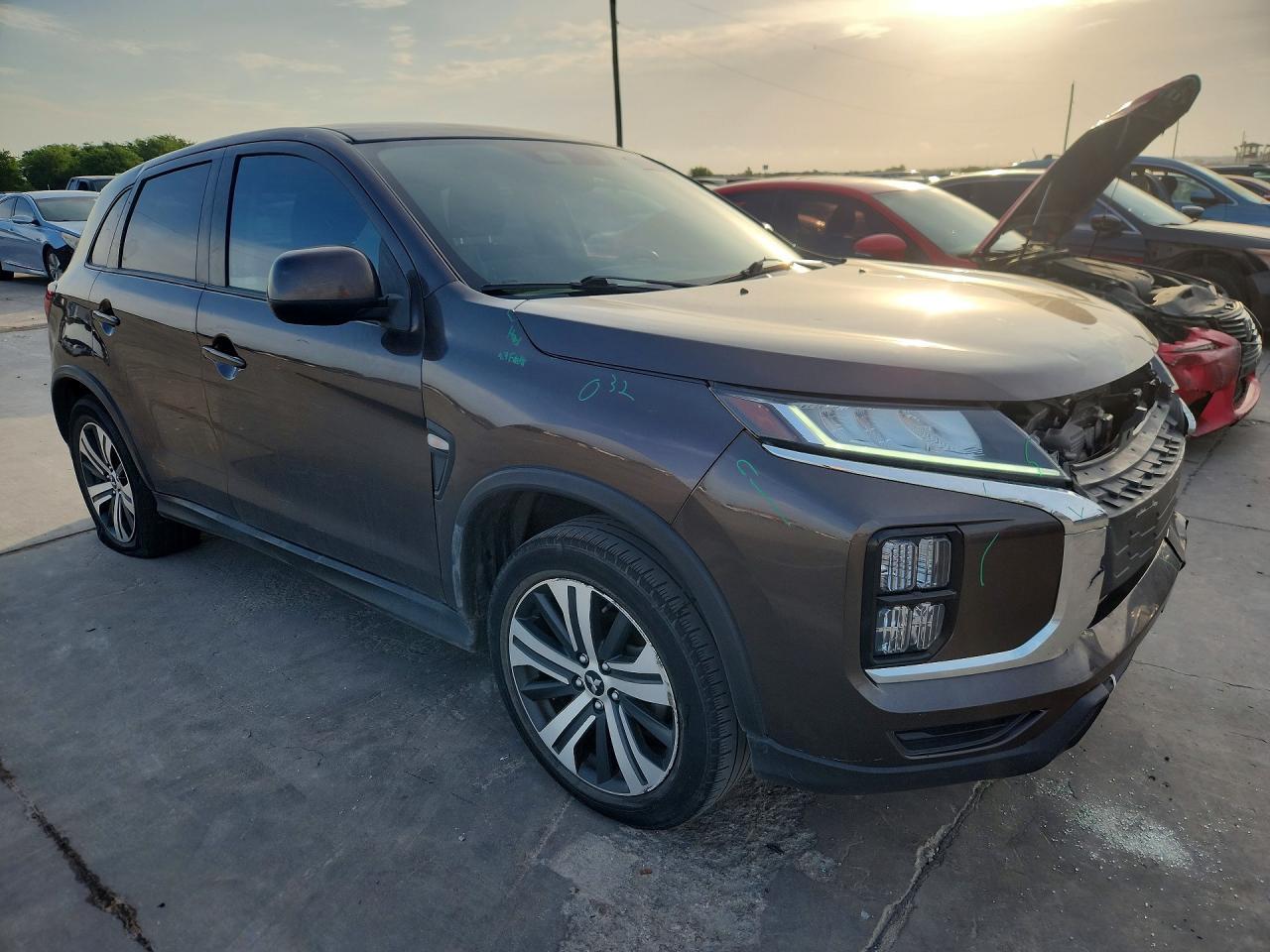 2021 Mitsubishi Outlander Sport Es - Фото 4