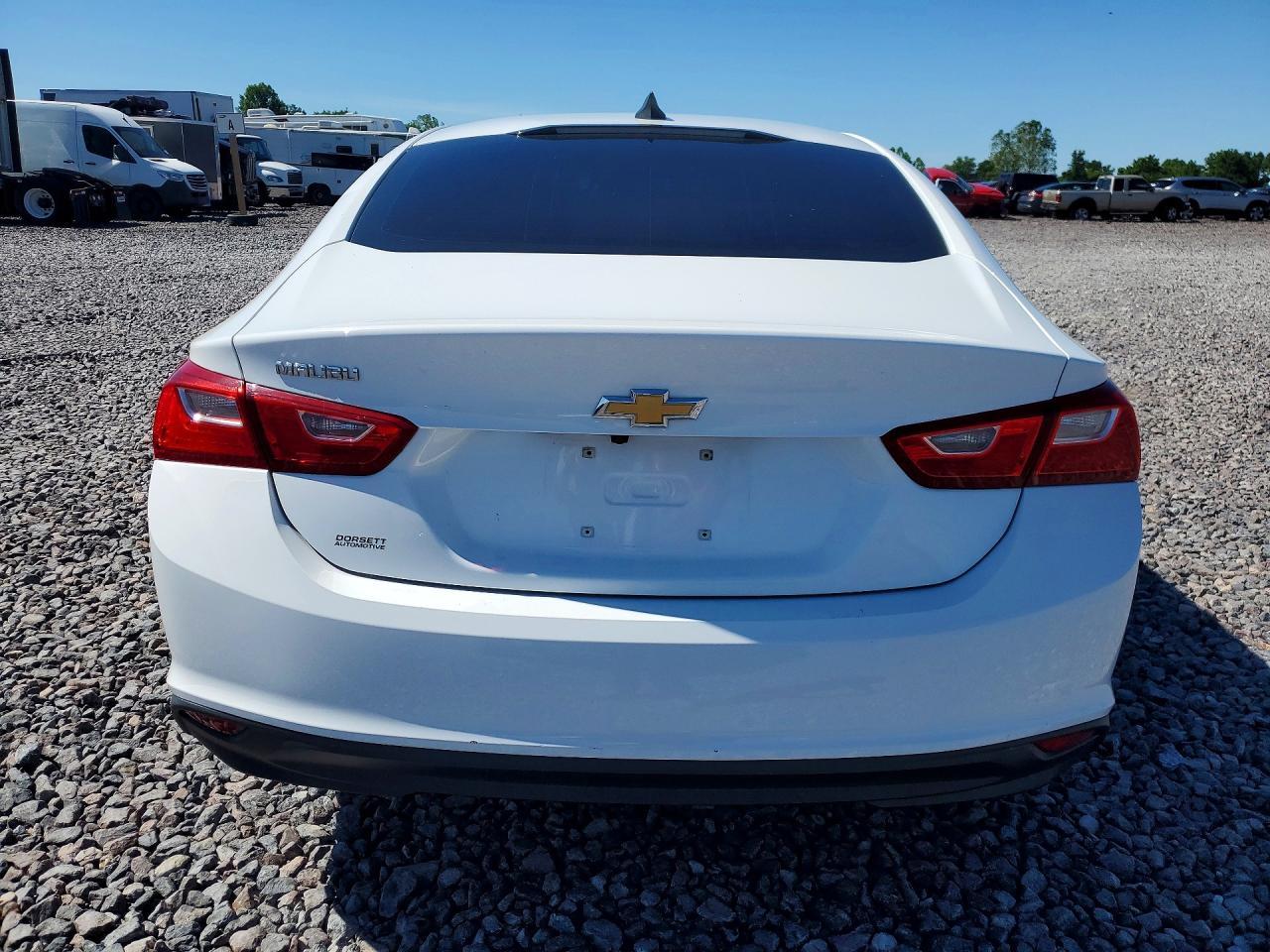 2017 Chevrolet Malibu Ls - Image 6