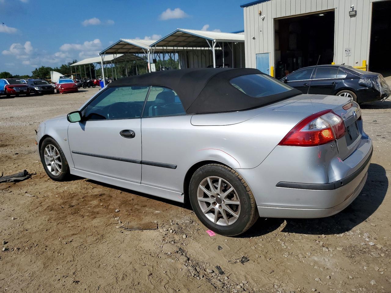 2004 Saab 9-3 Arc - Фото 2