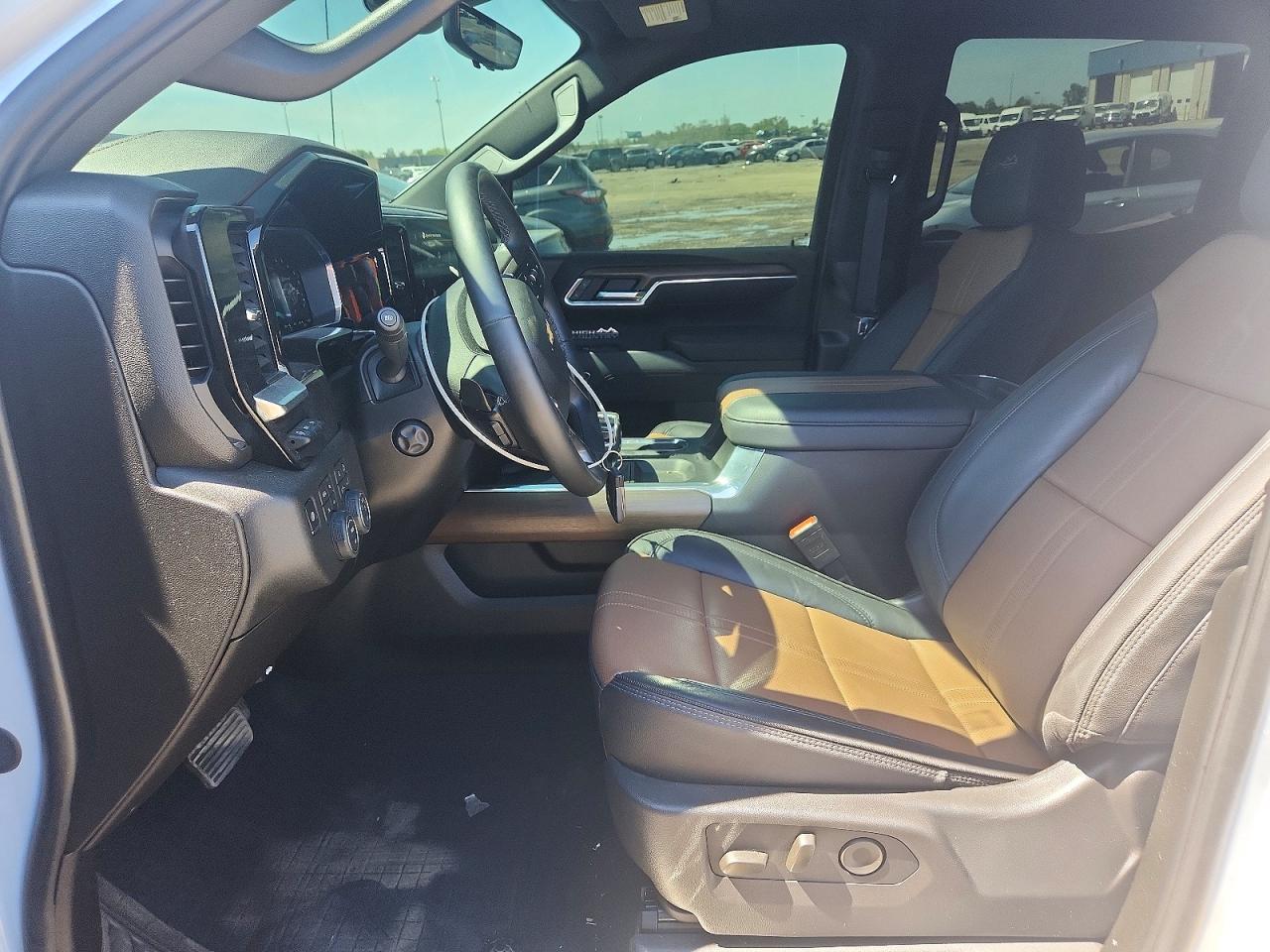 2026 Chevrolet Silverado K1500 High Country - Image 7