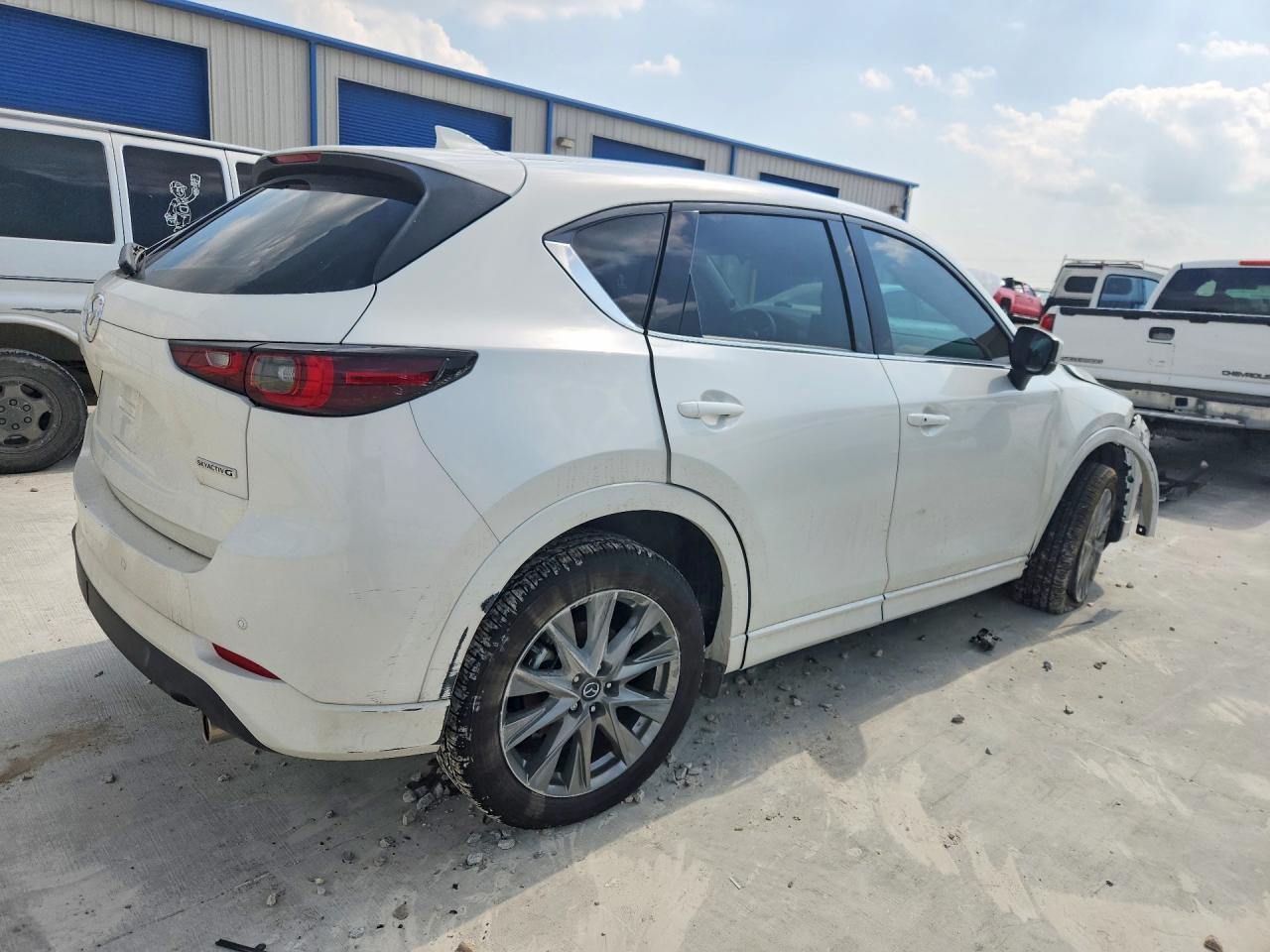 2025 Mazda Cx-5 Premium Plus - Фото 3
