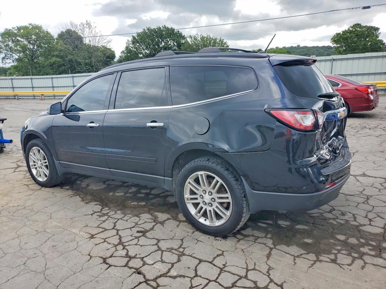 2014 Chevrolet Traverse Lt - Image 2