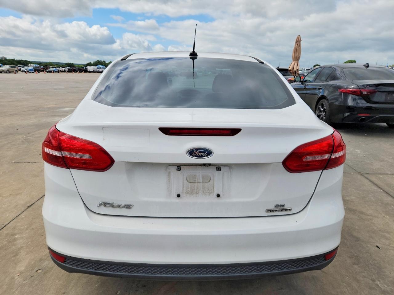 2016 Ford Focus Se - Фото 6