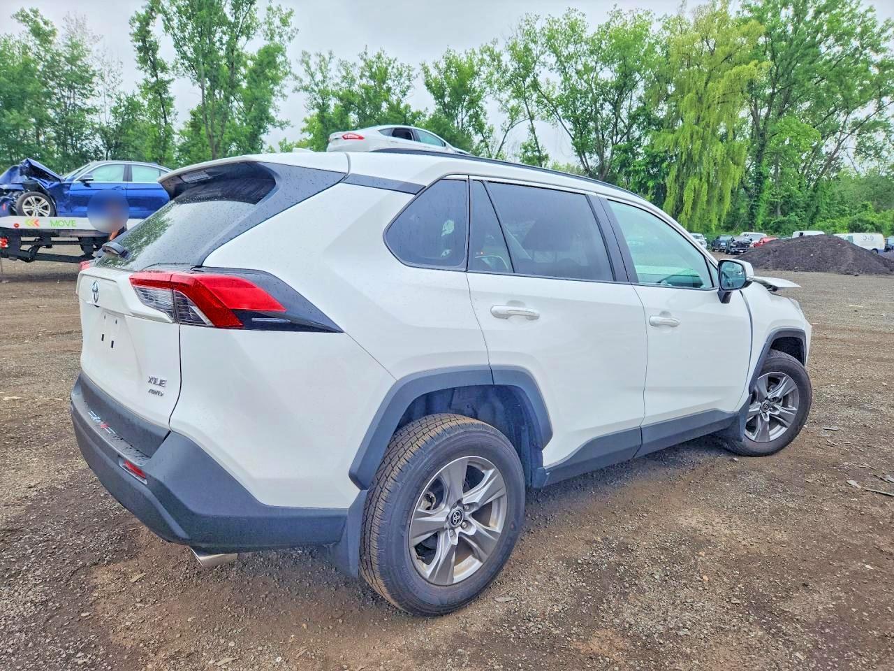 2025 Toyota Rav4 Xle - Фото 3