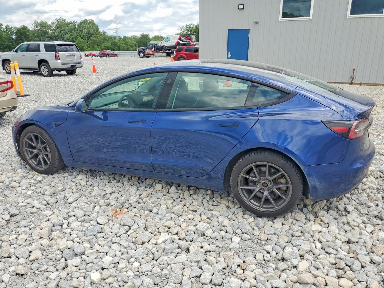 2021 Tesla Model 3 - Image 2