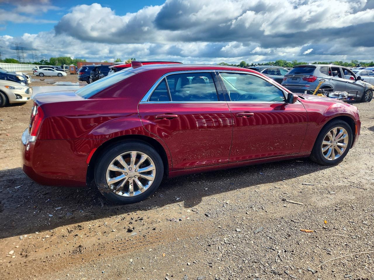 2016 Chrysler 300 Limited - Image 3
