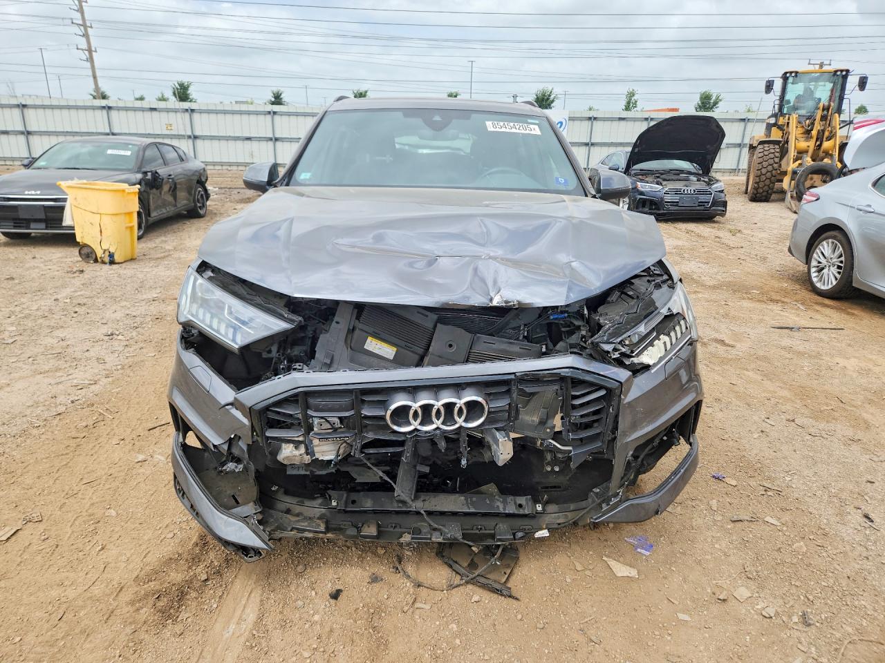 2024 Audi Q7 Premium Plus - Image 5