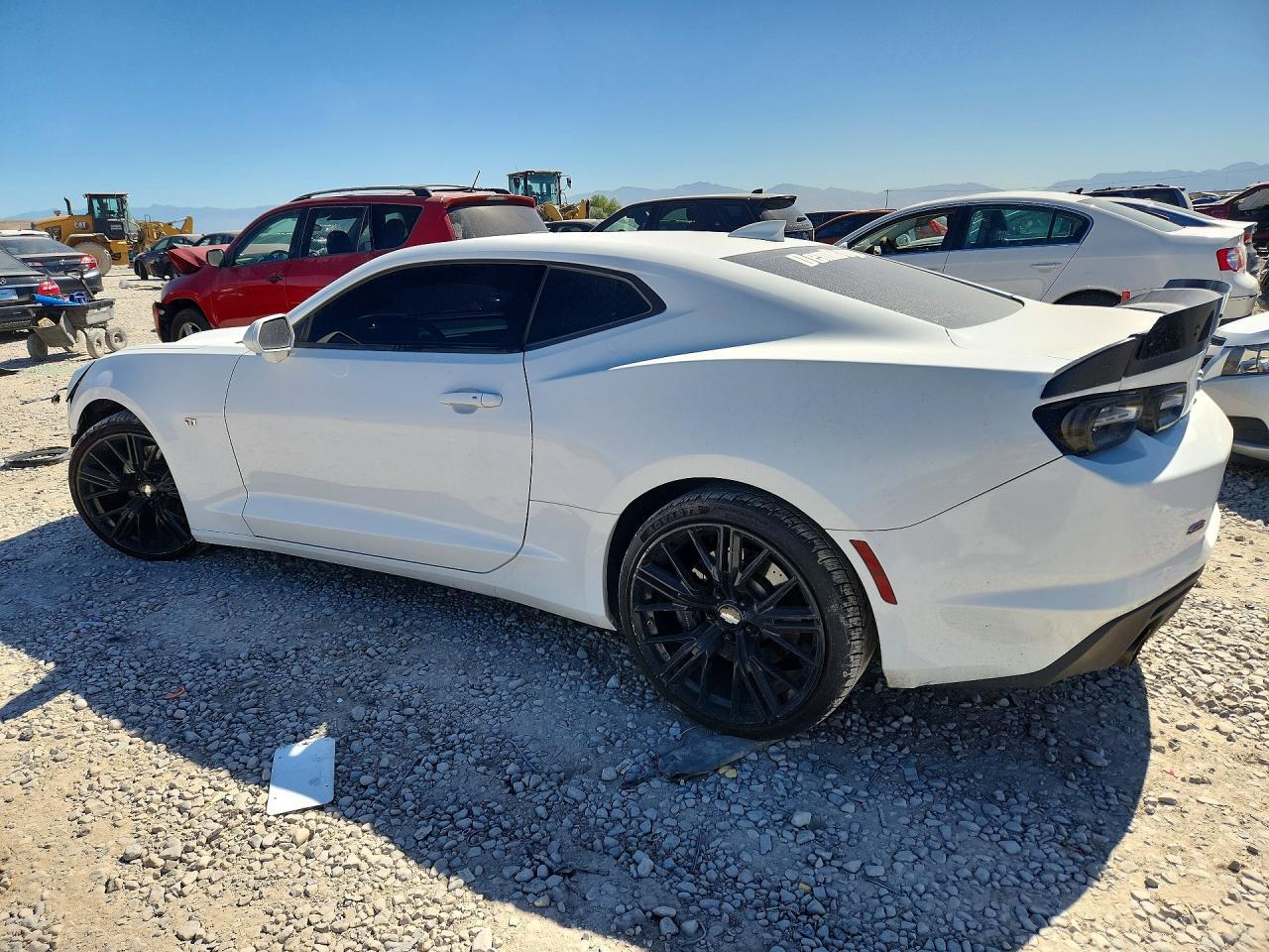 2019 Chevrolet Camaro Ss - Image 2