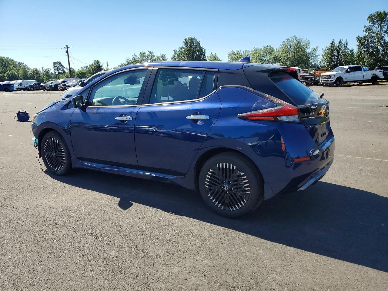 2025 Nissan Leaf Sv Plus - Image 2