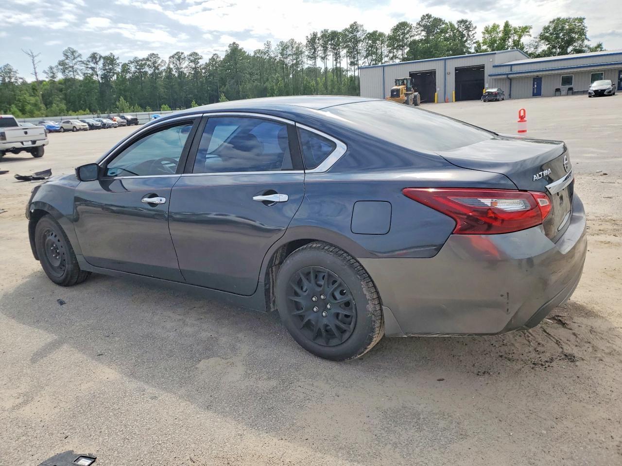 2017 Nissan Altima 2.5 S - Фото 2