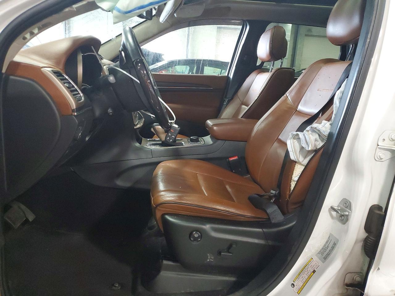 2016 Jeep Grand Cherokee Summit - Image 7