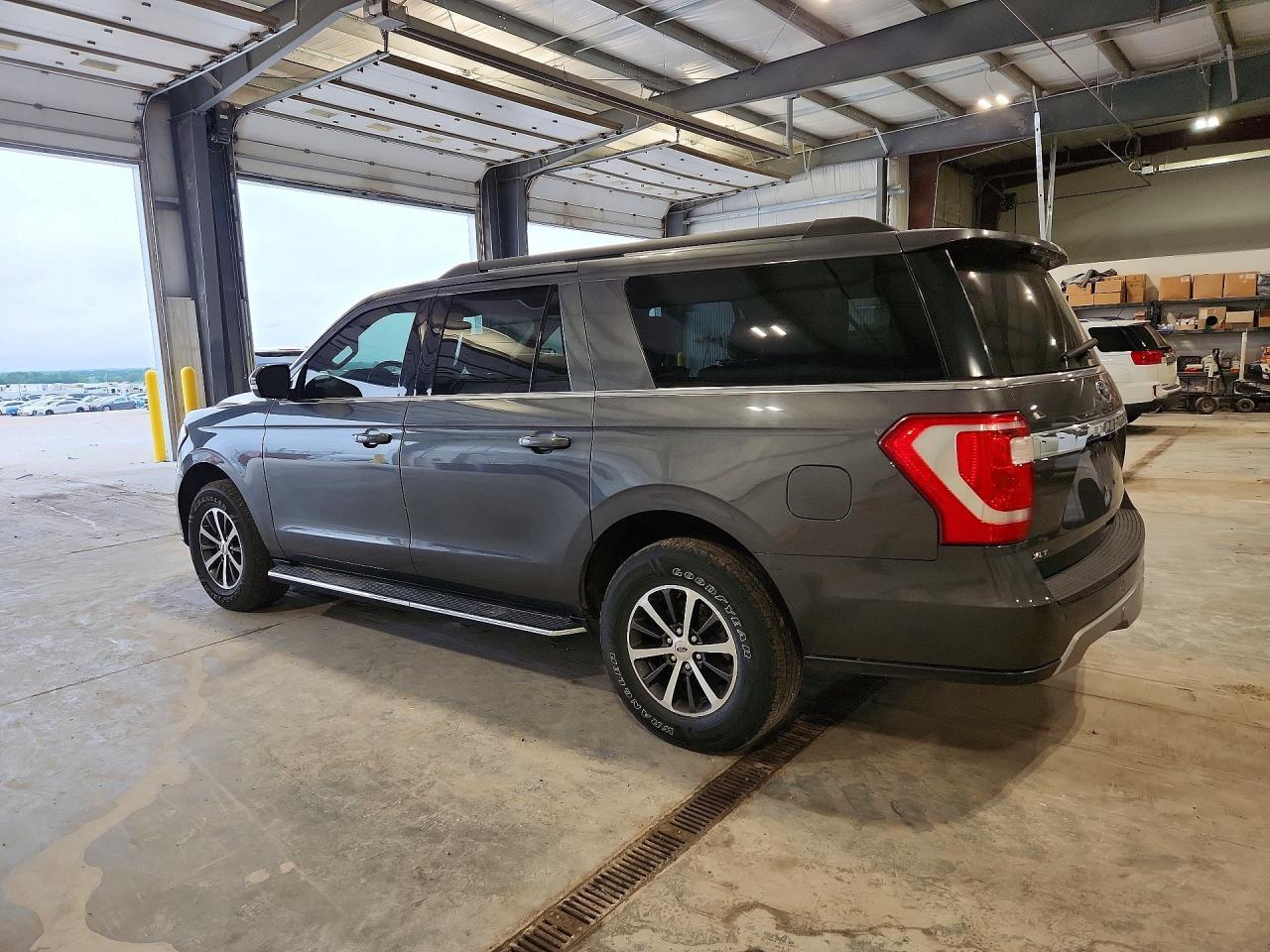 2018 Ford Expedition Max Xlt - Image 2