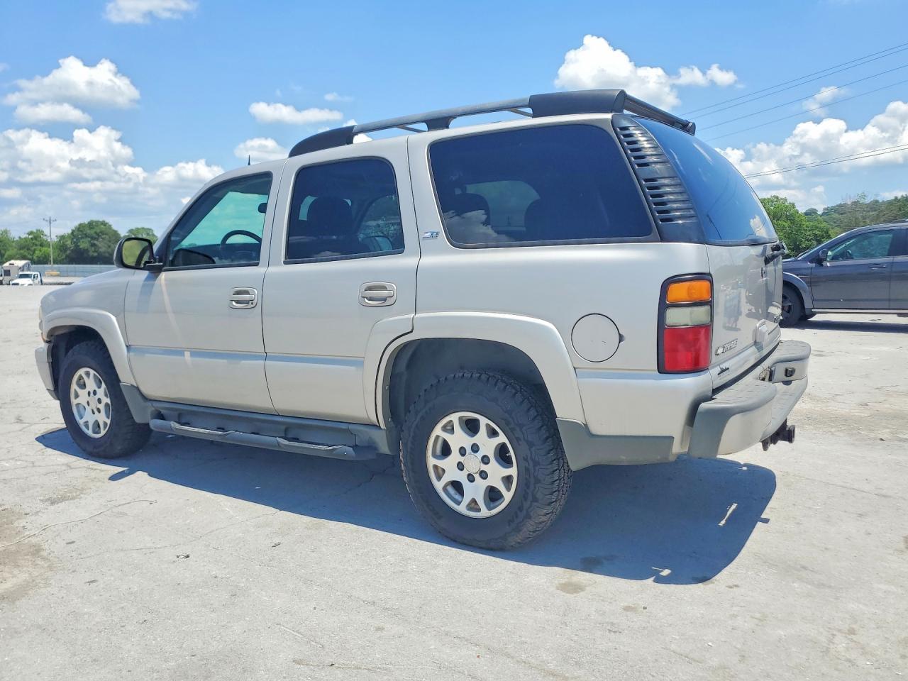 2005 Chevrolet Tahoe K1500 - Image 2