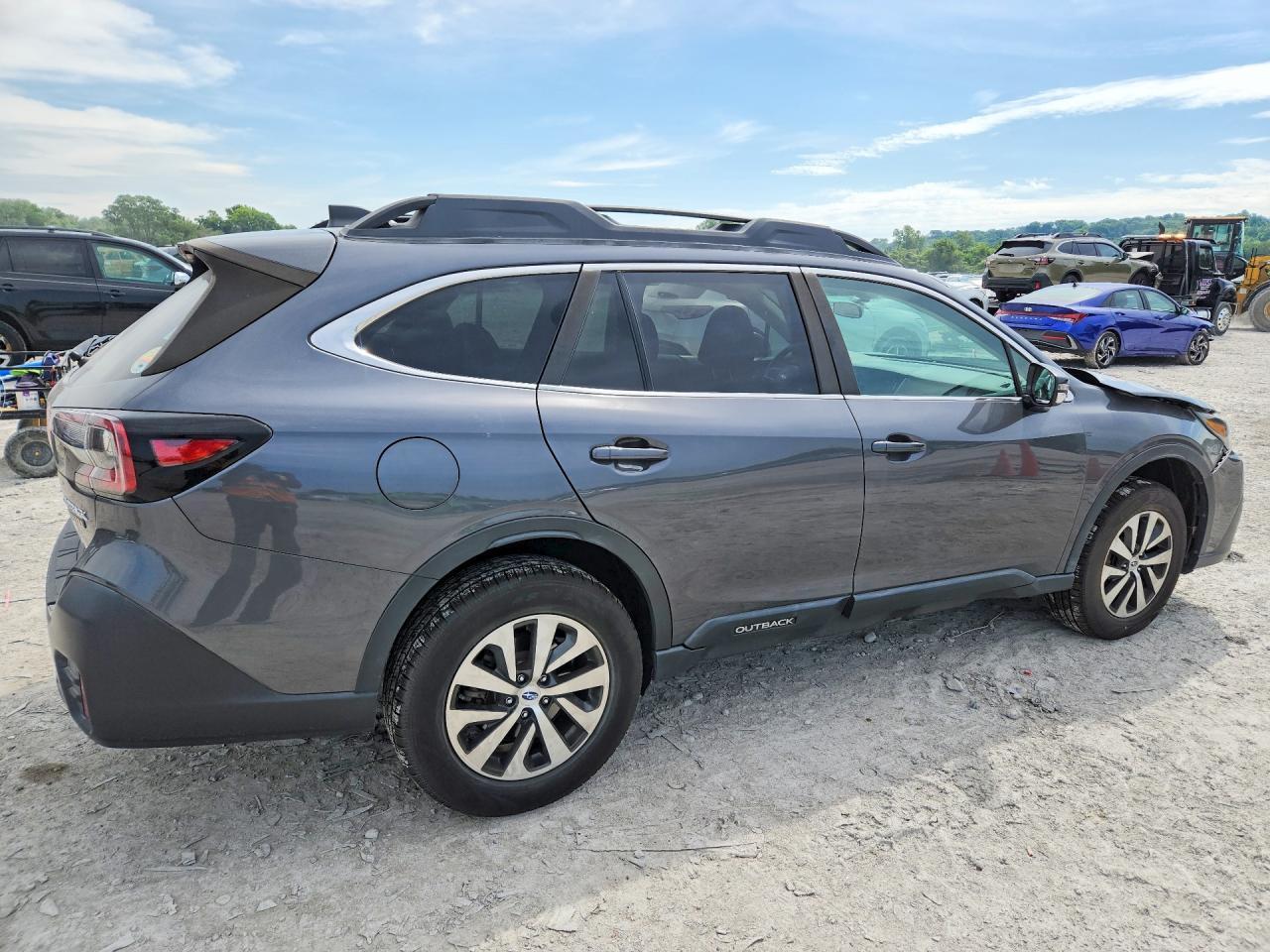 2021 Subaru Outback Premium - Фото 3