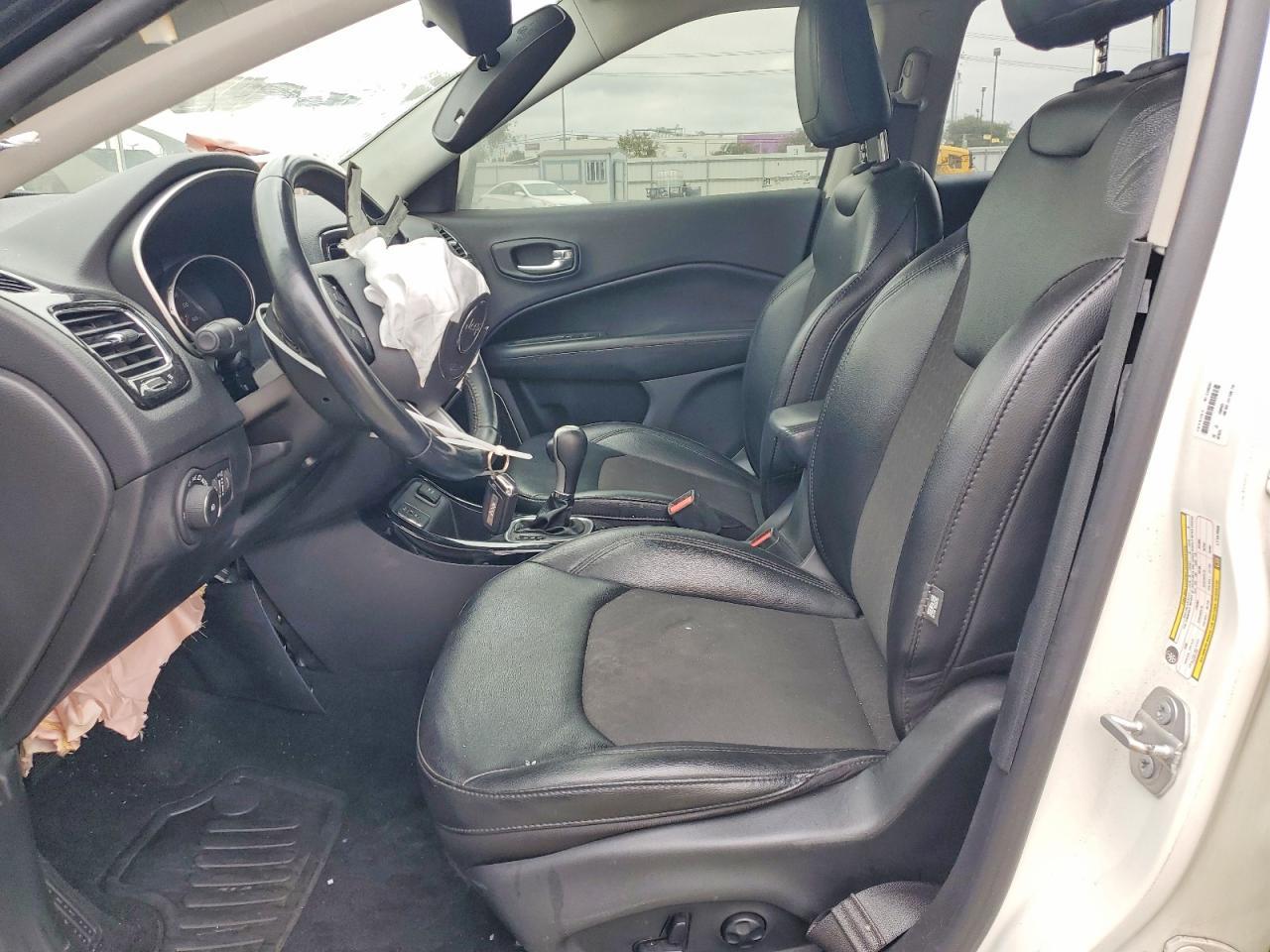 2020 Jeep Compass Latitude - Фото 7
