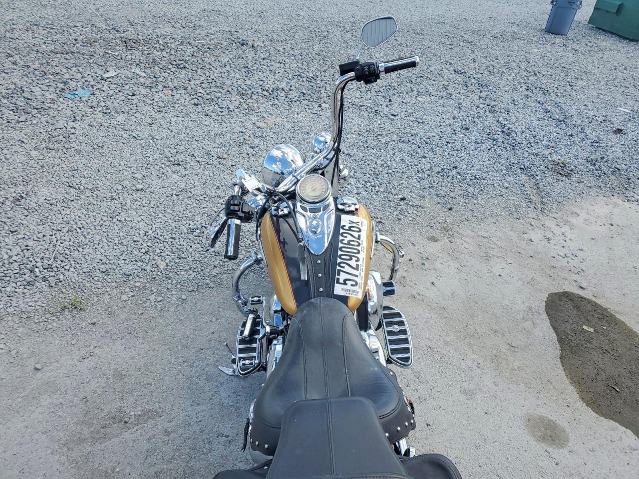 2017 Harley-Davidson Flstc Heritage Softail Classic - Image 6
