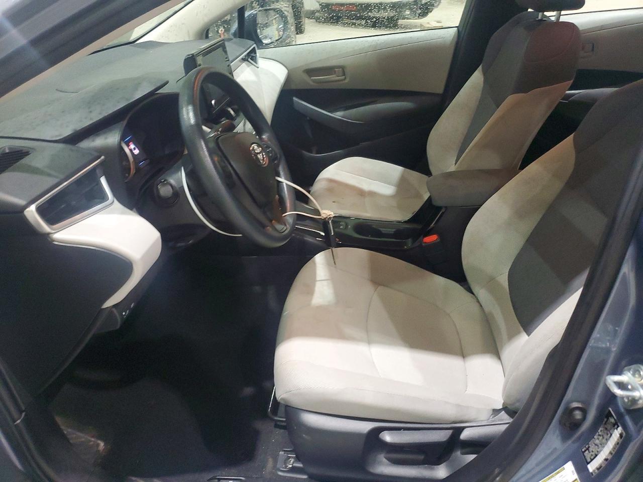 2022 Toyota Corolla Le - Image 7