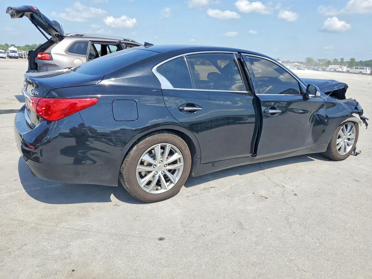 2015 Infiniti Q50 Base - Image 3