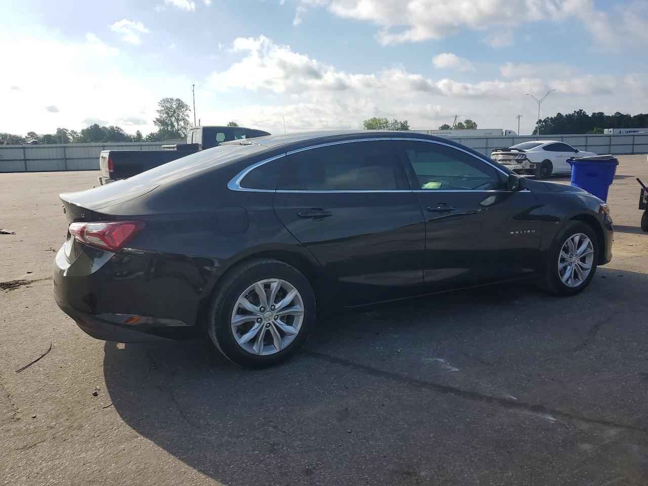 2020 Chevrolet Malibu Lt - Image 3