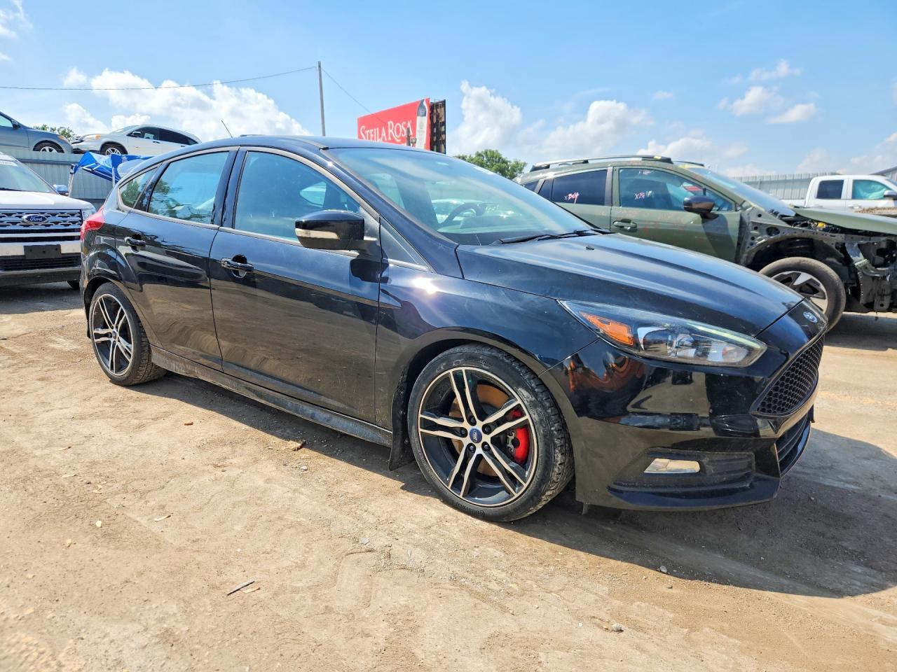 2016 Ford Focus St - Фото 4