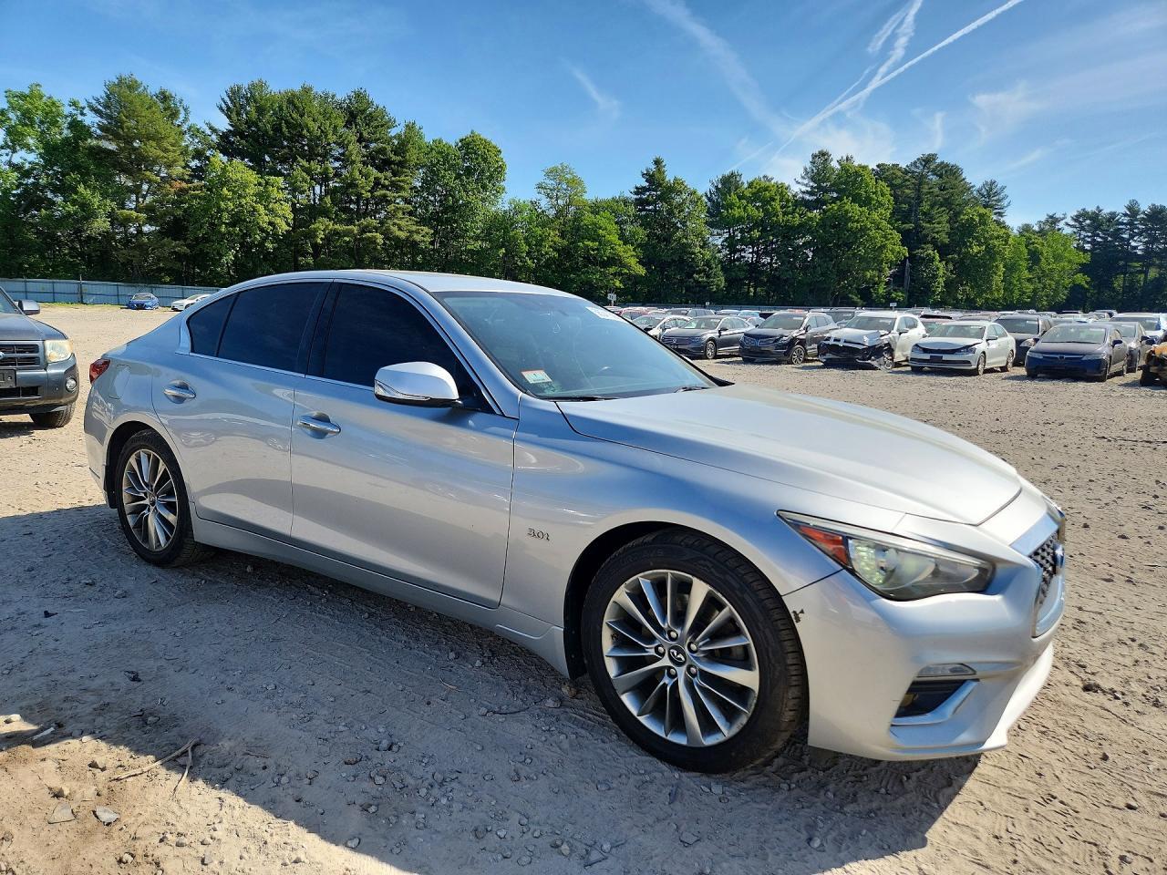 2018 Infiniti Q50 3.0T Luxe - Фото 4