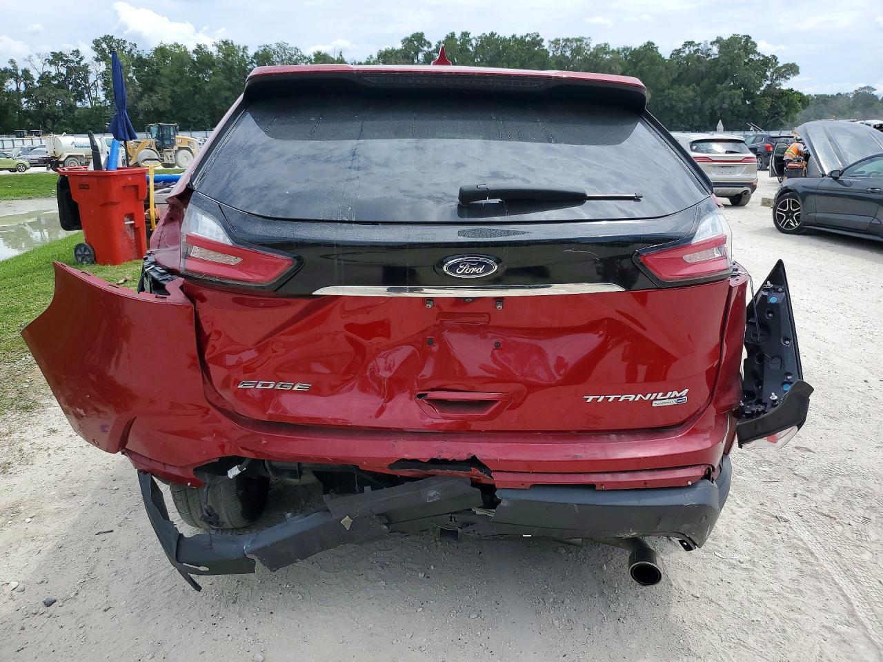 2020 Ford Edge Titanium - Фото 6