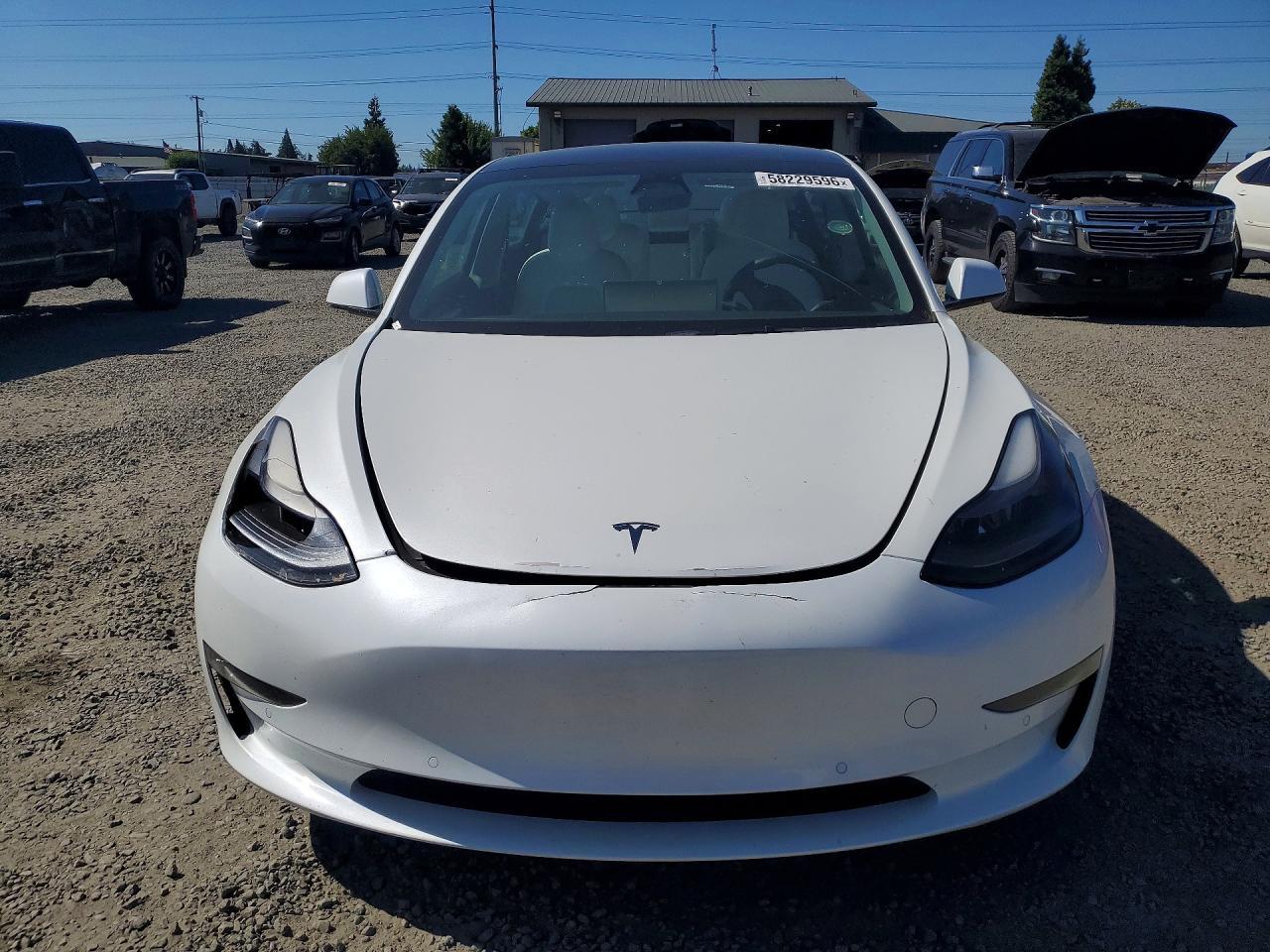 2022 Tesla Model 3 - Фото 5