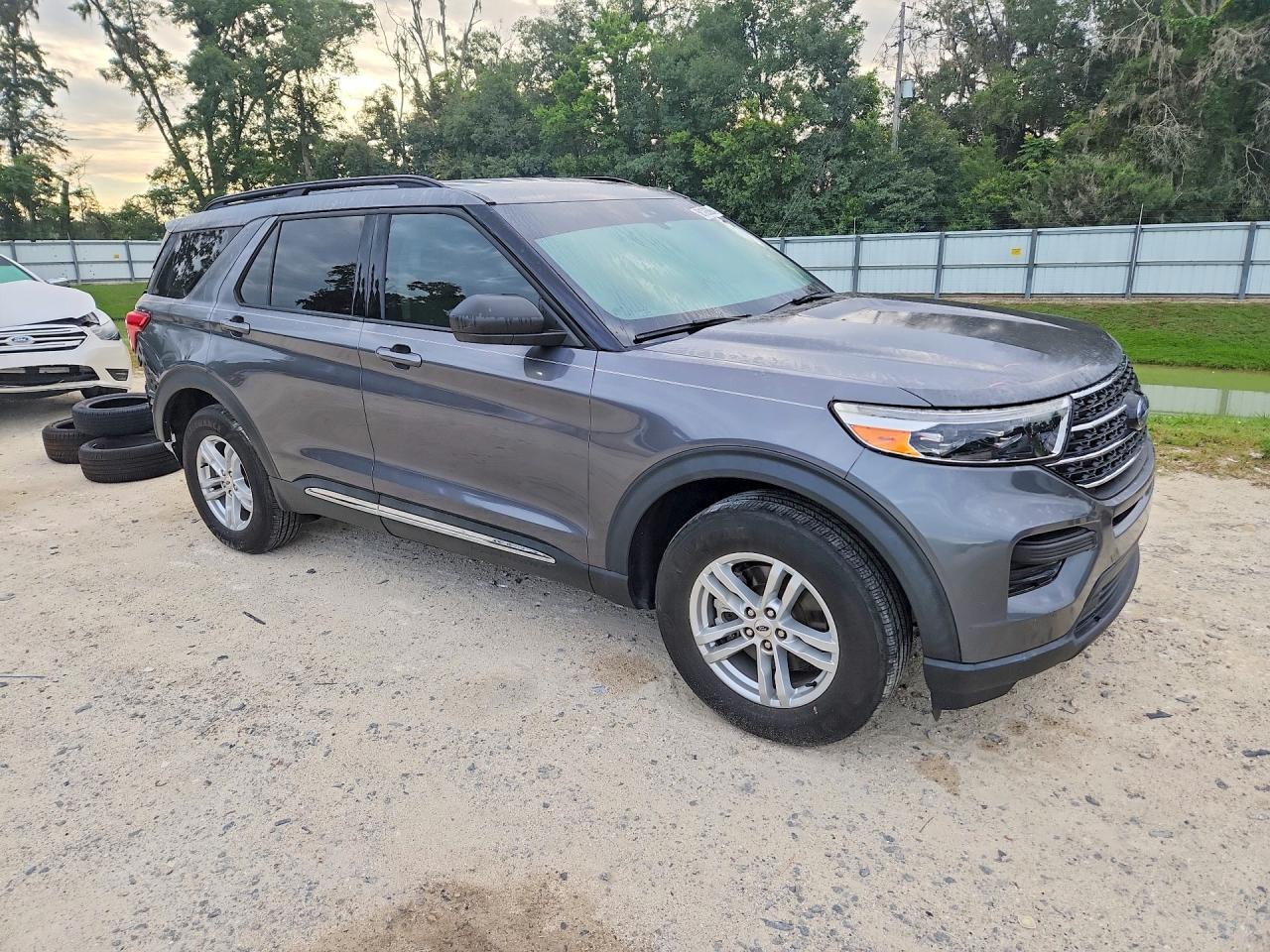 2021 Ford Explorer Xlt - Фото 4